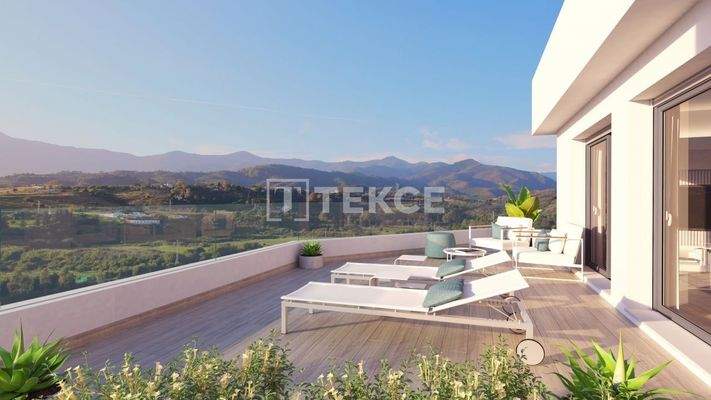 Properties with Nature View Close to Golf Course in Estepona