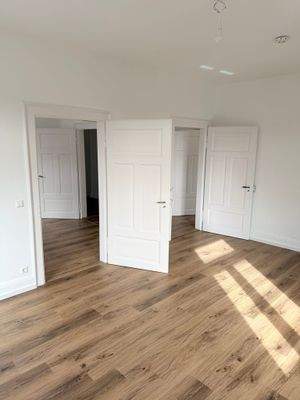 Schlafzimmer 1 Blick Flur / Esszimmer