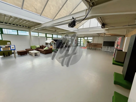 INFOS UNTER: 06171-586000