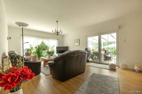 EG Wohnzimmer mit Zugang zum W