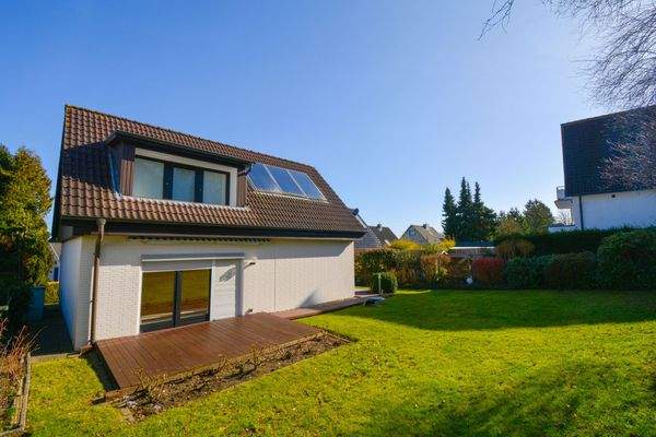 Hausansicht vom Garten