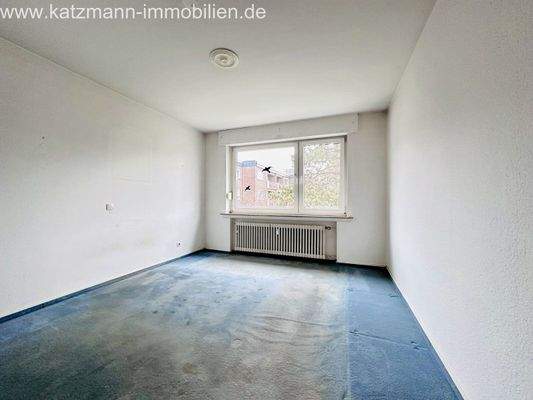 Elternschlafzimmer (ca. 13 m² groß)