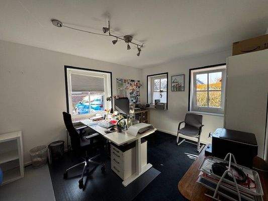 Arbeitszimmer im EG