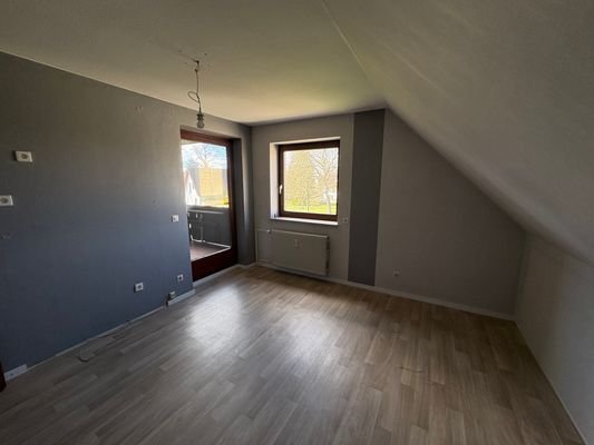 Küche / Zimmer im DG