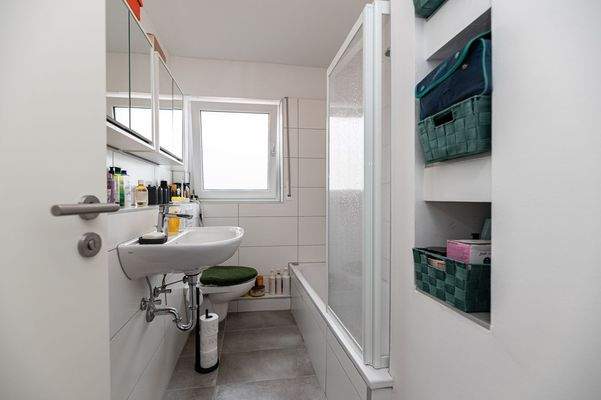 Badezimmer - frisch saniert!