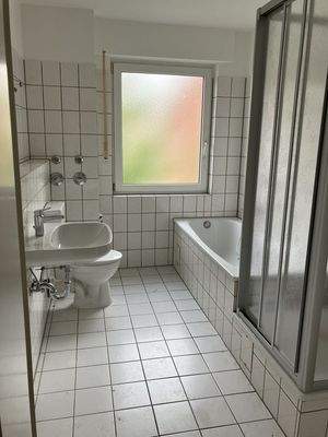 Tageslichtbad mit Wanne&Dusche