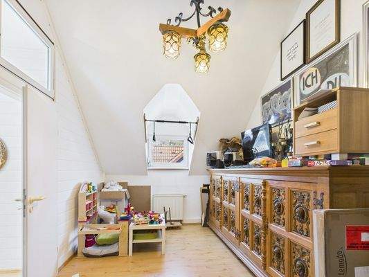 Studio mit hohen Decken