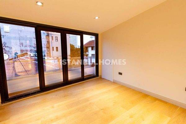 Ready to Move Apartments 550 m from Taksim Square in Beyoglu