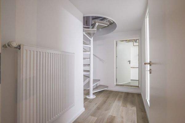 Praxis Untergeschoss Flur