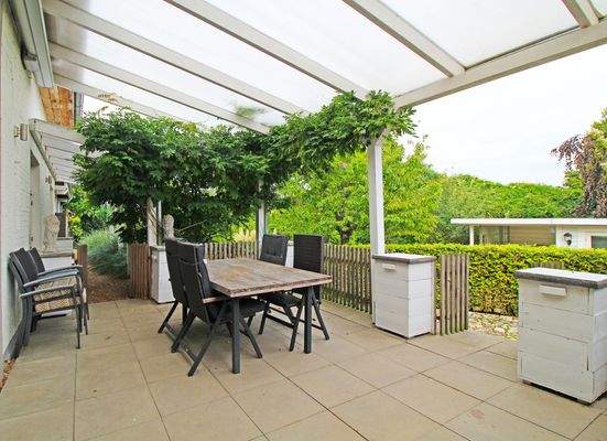 überdachte Terrasse 