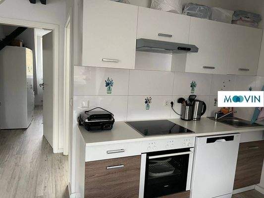 Ansicht V: Wohn- und Esszimmer mit offenem Küchenbereich