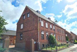 Straßenansicht Giebel