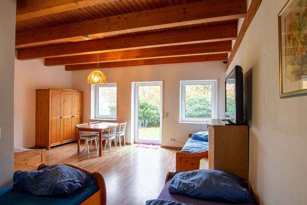 Zimmer EG angebautes Wohnhaus 