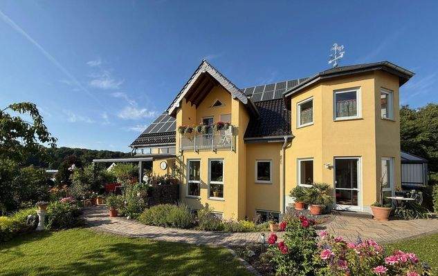 Hausansicht vom Garten