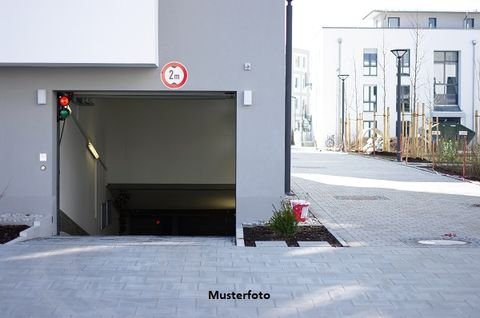 Paderborn Garage, Paderborn Stellplatz