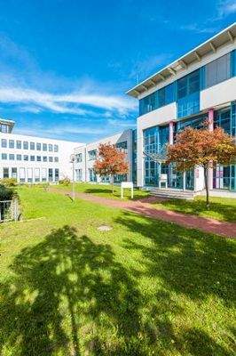 Aussenansicht mit Grünfläche