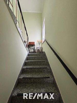 Stiege zum OG