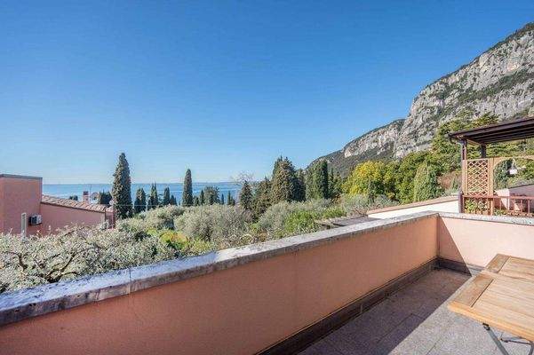 Tecnocasa Garda 008.jpg