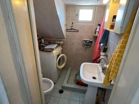 Kreta, Kritsa: Großes Gebäude im Dorfzentrum, ideal für gewerbliche und Wohnnutzung