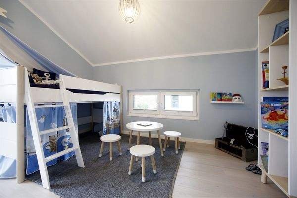 Okal Haus Kind Mark Freybott ()