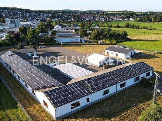 Lager und Produktionsgebäude 