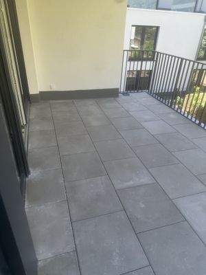 Balkon am Schlafzimmer (2).jpg