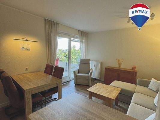 Wohnbereich mit Blick zur Loggia