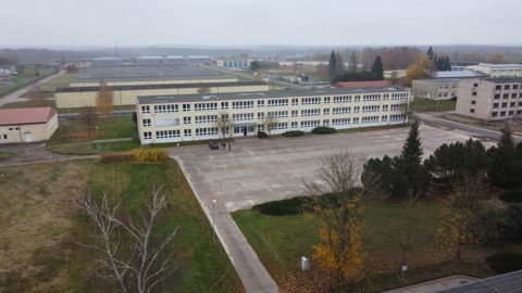 Stavenhagen Halle, Stavenhagen Hallenfläche