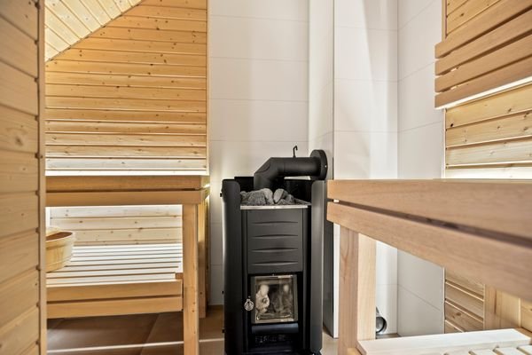 Sauna mit Anschluss an den Holzofen