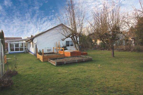 Hausansicht / Garten