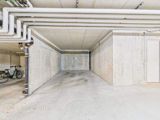 Großer TG Stellplatz