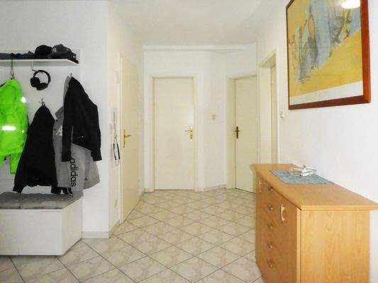 Eingangsdiele mit Garderobe