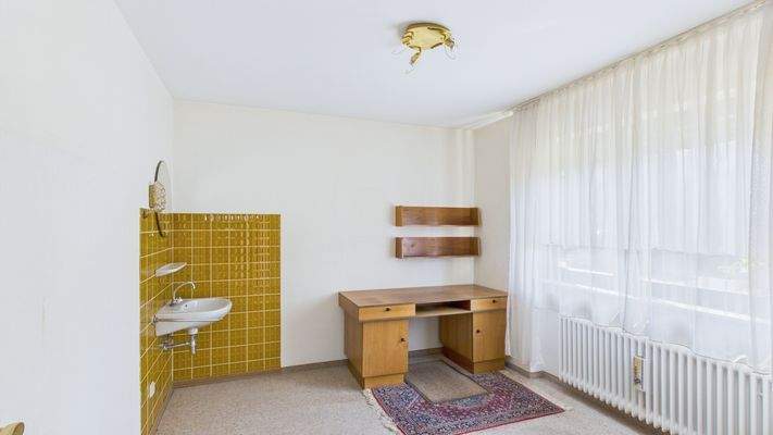 CAM03143G0-PR0189-STILL014