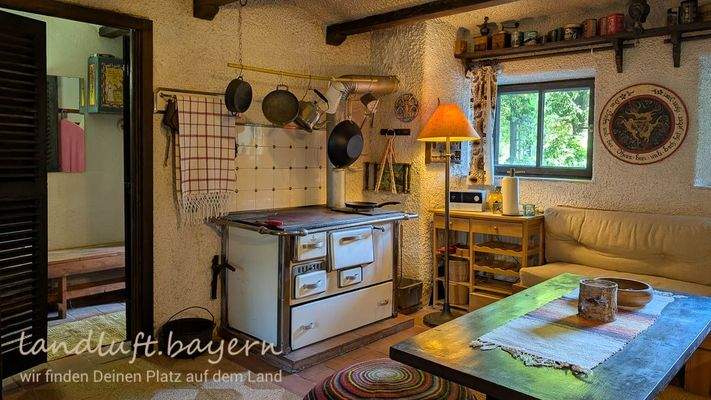 Aufenthaltsraum neben der Sauna mit altem Wamsler 