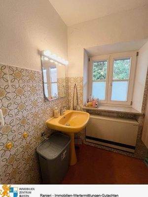 1. Obergeschoss-re. - Badezimmer