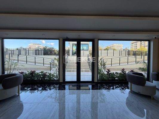 Unique Sea and Pool View Apartment in Demirtaş