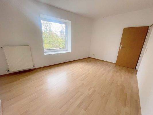 AnKaSa Immobilien GmbH_Maklerempfehlung Leipzig_Lützen_Markkleeberg_Markranstädt_2 Raum Wohnung_1.OG_Schlafen2