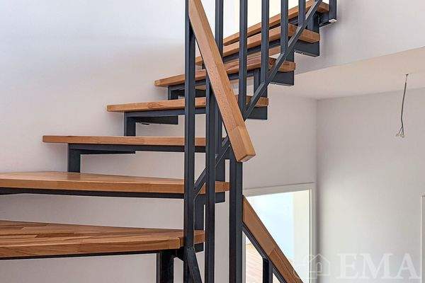 Treppe zum Dachgeschoss