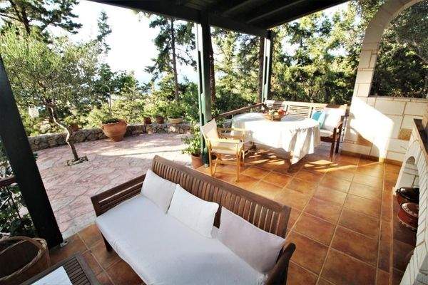 Luxuriöse Villa mit atemberaubendem Panoramablick