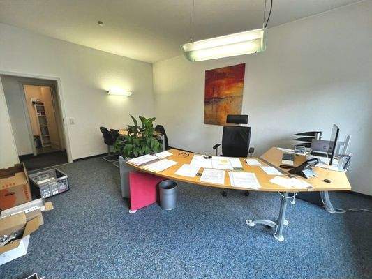 Büro Hinten Rechts (1)