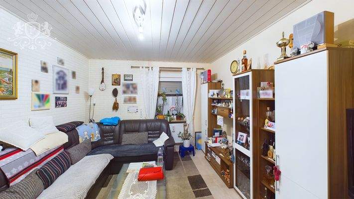 CAM01984G0-PR0429-STILL019