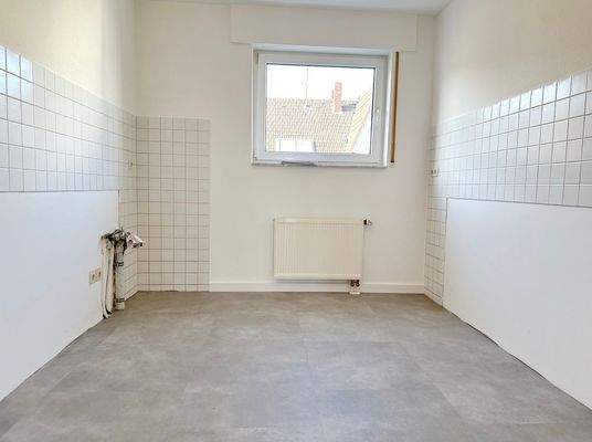 Gut stellbare Küche.