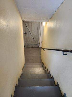 Kellertreppe.jpg