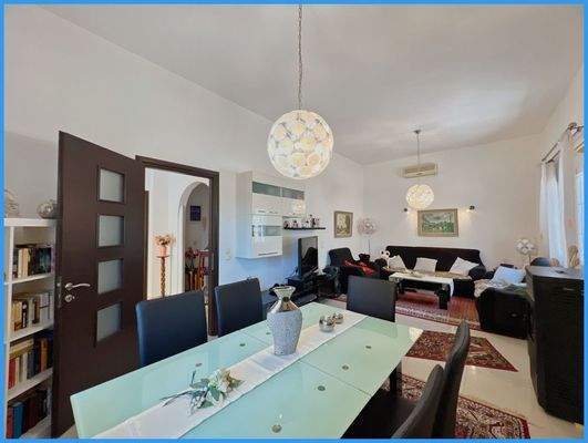 a252c92d4880436ab5d778a3432b2352-original