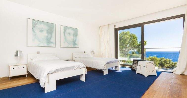 Luxusvilla zum Verkauf in der ersten Linie von Camp de Mar BHHS-BAL-0908