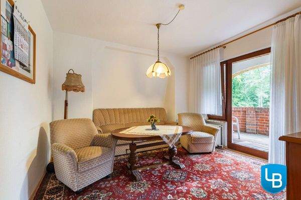 Wohnbereich mit Zugang zur Loggia