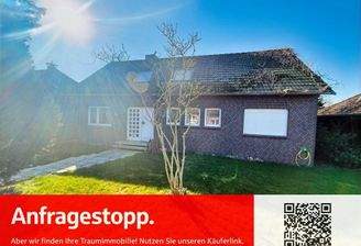 Vorderansicht des Wohnhauses