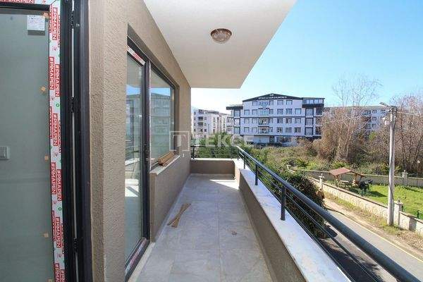 Spacious Apartments within Walking Distance of Beach in Yalova