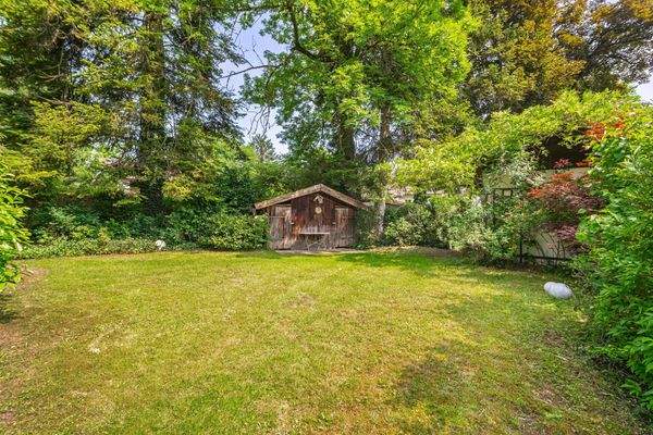 großzügiger Garten