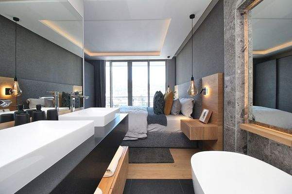 7fb84e20-0d4f-4fee-83e5-274be6405b24